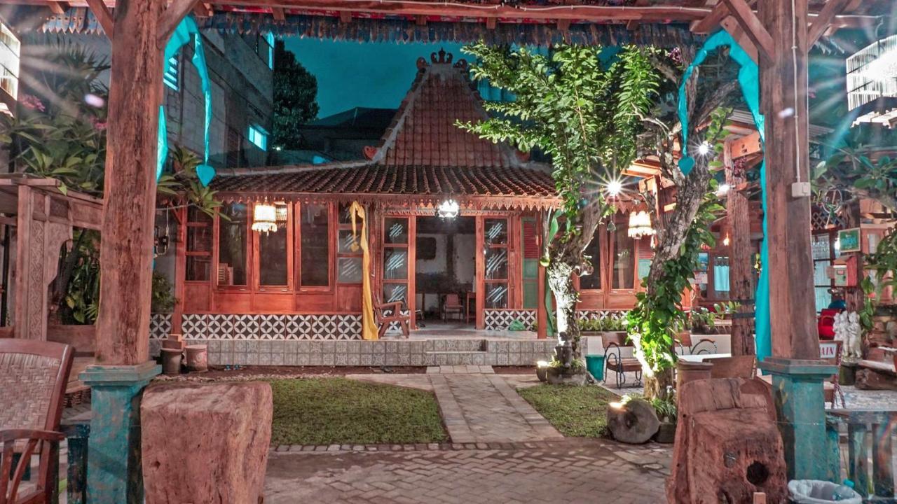 Budarno Homestay Kejayan Exterior photo